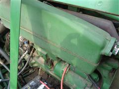 items/95ccb06dc73fee11a81c00224890d91b/1982johndeere8820combine-5_6f158219cb574401bfb86dd7f3b2b412.jpg