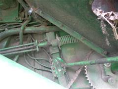 items/95ccb06dc73fee11a81c00224890d91b/1982johndeere8820combine-5_af1b7076f8eb4d9b805b92f69b8b9822.jpg