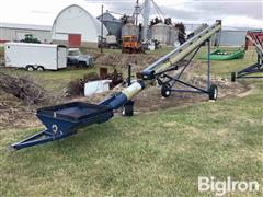 Harvest International T1032 Auger 