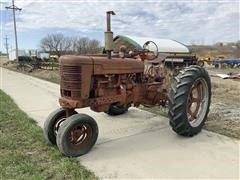 1950 Farmall M Row-Crop Narrow-Front 2WD Tractor 