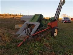 New Idea 326 Pull Type Corn Picker 