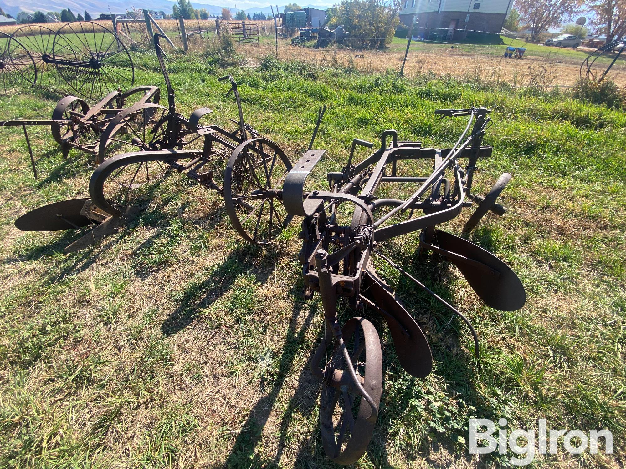 John Deere Vintage Plows 