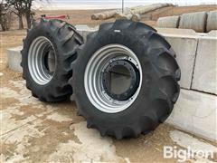 Case IH Magnum 225 Front Tractor Tire Set 