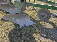 items/9671288fb1cfee11a73d000d3acfdee0/johndeere14505-bottomplow-3_45b7405fa0e248d59d7e6baa3808accc.jpg