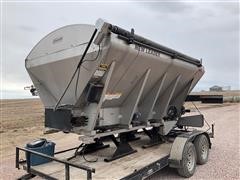 New Leader L3020G4-11 Dry Box Spreader 