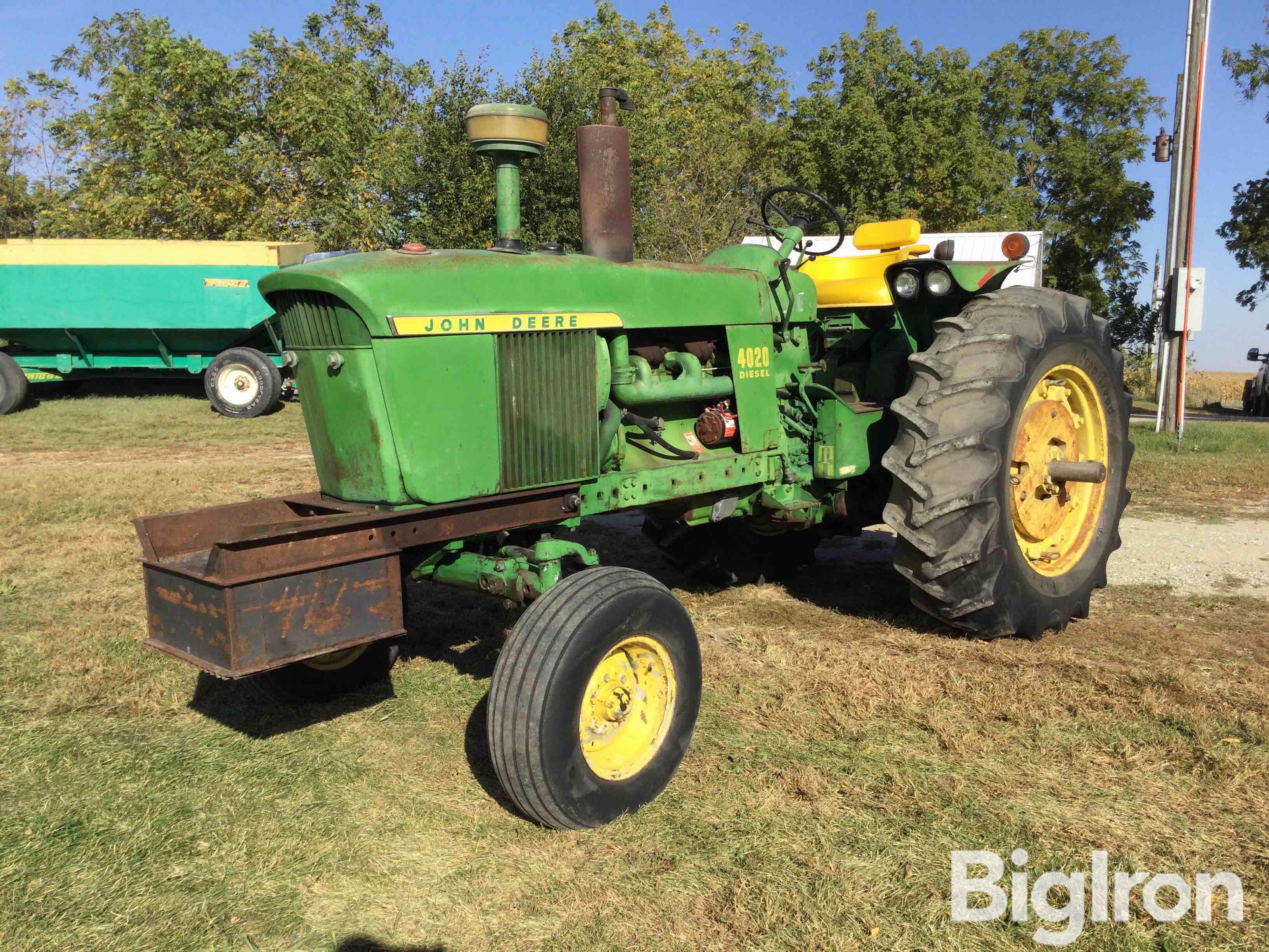 1964 John Deere 4020 2WD Tractor 