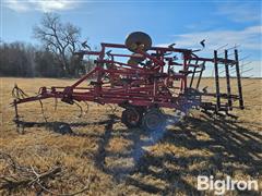 Case IH 4800 Field Cultivator 