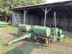 John Deere 1240 4 Row Planter 