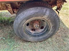 items/96d13f6bd013ee11a81c000d3a3cac62/1976chevroletsingleaxletruckwithflatbed_d3e46deeb9e2411dbe2cf772ca66fbff.jpg