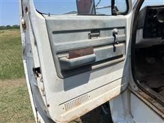 items/96d13f6bd013ee11a81c000d3a3cac62/1976chevroletsingleaxletruckwithflatbed_e2a383a359854f2f84dcd89be989c1e3.jpg