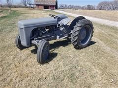 1952 Ferguson TO-30 2WD Tractor 