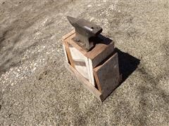 14" Anvil W/Stand 