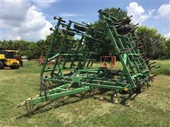 John Deere 980 36' Field Cultivator 