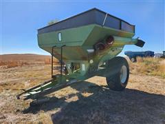 Brent 670 Grain Cart 