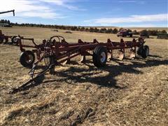 International 700 7-Bottom On Land Moldboard Plow 