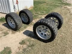 Nitro Panther Mud Clinger 33x12.5R20LT Tires And Rims 