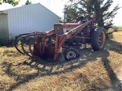 1964 International Farmall 706 2WD Tractor W/ Loader & Grapple 