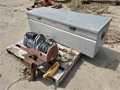 Aluminum Storage Box & Electric Hoist 