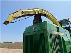 items/98d2967214f5ed11a81c6045bd4ccc74/1992johndeere6810selfpropelled4x4silagechopper_52dfd60de97e4bf598deb2ac0dc2a7e3.jpg