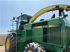 items/98d2967214f5ed11a81c6045bd4ccc74/1992johndeere6810selfpropelled4x4silagechopper_ab2230bb3be14469a6dc2057cb915e7d.jpg