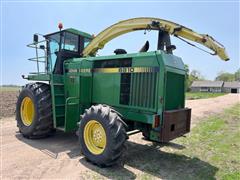 items/98d2967214f5ed11a81c6045bd4ccc74/1992johndeere6810selfpropelled4x4silagechopper_f3db0bd802434af488ba5281876b1e7c.jpg