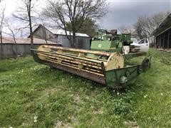 John Deere 830 Self-Propelled Swather 