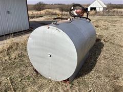 500 Gallon Fuel Tank W/ Pump 