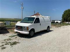 2000 GMC Savana 3500 2WD Van 