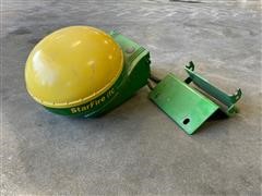 John Deere StarFire ITC Globe & Mounting Plate 