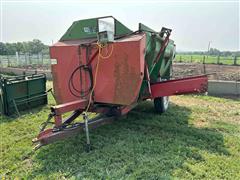 Farm Aid 340 Feeder Wagon 