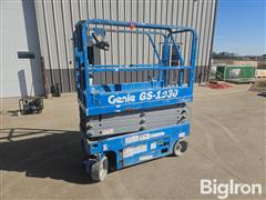 2014 Genie GS-1930 Self-Propelled Electric Scissor Lift 