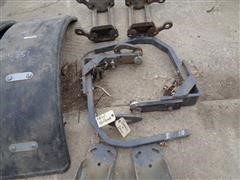 items/99f1d6515b41ec11a3ee0003fff90bee/newhollandgenesisgeminipairoffrontfenders_4af0e9ec17bd48c4a3711410e05de34e.jpg