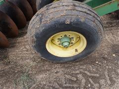 items/9a52e69f6014ee11a81c000d3ad3f876/johndeere31513tandemdisk_b38b333b6d7e48dcb45131e465f7f883.jpg