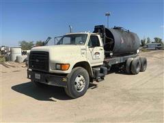 1995 Ford FT900 T/A Hot Mix Truck 