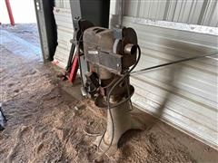 SpeedWay Bench Grinder On Stand 