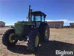 John Deere 4450 MFWD Tractor 