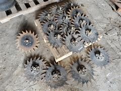Spiked Closing Wheels 