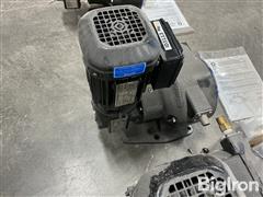 010d5d5a7e884aa982f599692d3b4ab8.jpg
