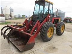 1985 Versatile 256 Bi-Directional 4WD Tractor W/Grapple Loader 