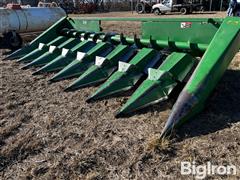 John Deere 843 Corn Header 