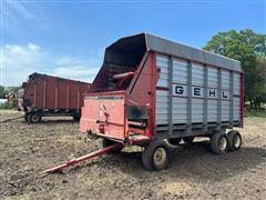 Gehl BU970 Forage Wagon 