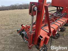 items/9c68d70829e6ef11a4dd6045bd4c6ac5/case-ih-955-cyclo-air-planter_559a646aec3748438e806ab7314843c0.jpg