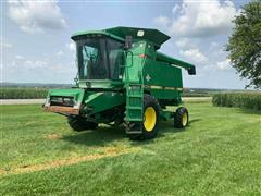 1997 John Deere 9400 2WD Combine 