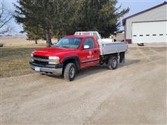 2002 Chevrolet 2500 HD Silverado 4x4 Flatbed Truck 