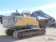 items/9d180b475b52ec11a3ee0003fff903d6/volvoec220elbackhoe_a5ab669a79a34830bc16e54fb855a5ae.jpg