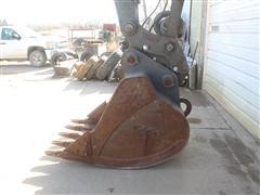 items/9d180b475b52ec11a3ee0003fff903d6/volvoec220elbackhoe_cbd7e5b48200432b85f56c300bc405c4.jpg