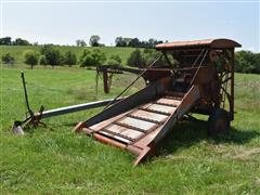 Allis-Chalmers Small Round Baler 