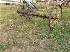 John Deere Spring Toothed Dump Rake 