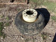 Kinze 3700 Rim/Tire And Axle 