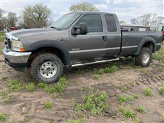 2003 Ford F350 XL Super Duty 4x4 Extended Cab Pickup 